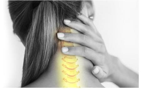 Thoái hóa cột sống cổ - căn bệnh ngày càng trẻ hóa
